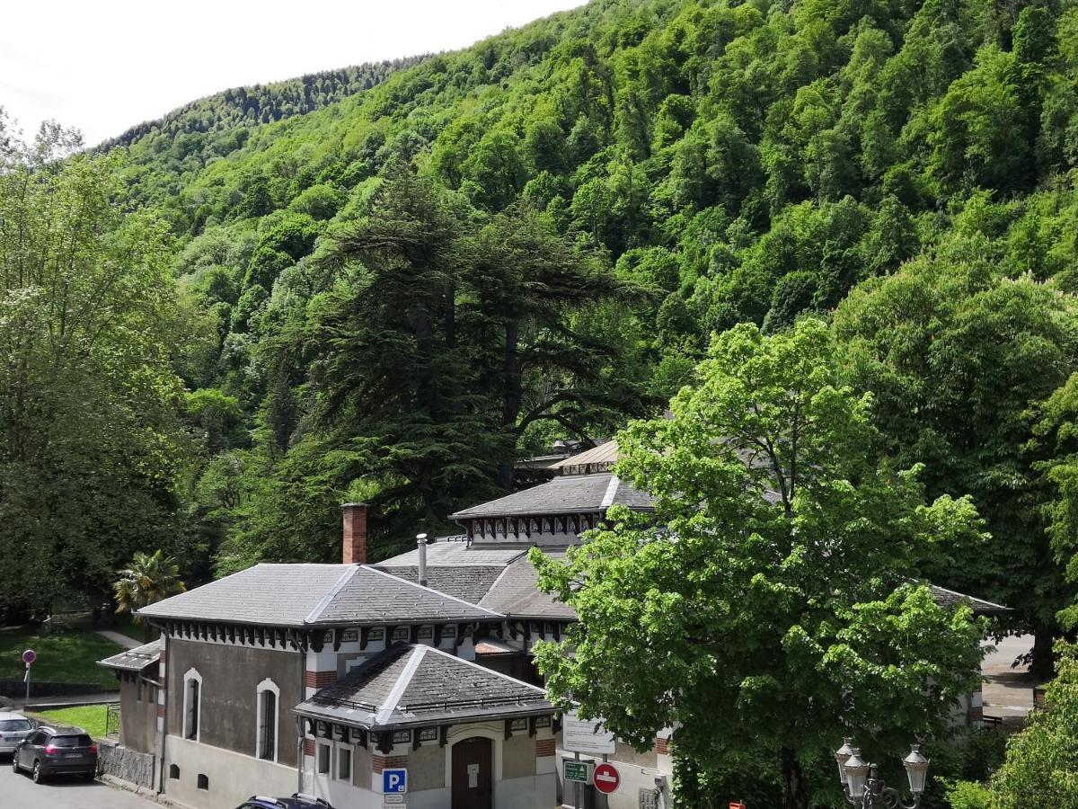 Royal Luchon Aparthotel Bagneres-de-Luchon ภายนอก รูปภาพ