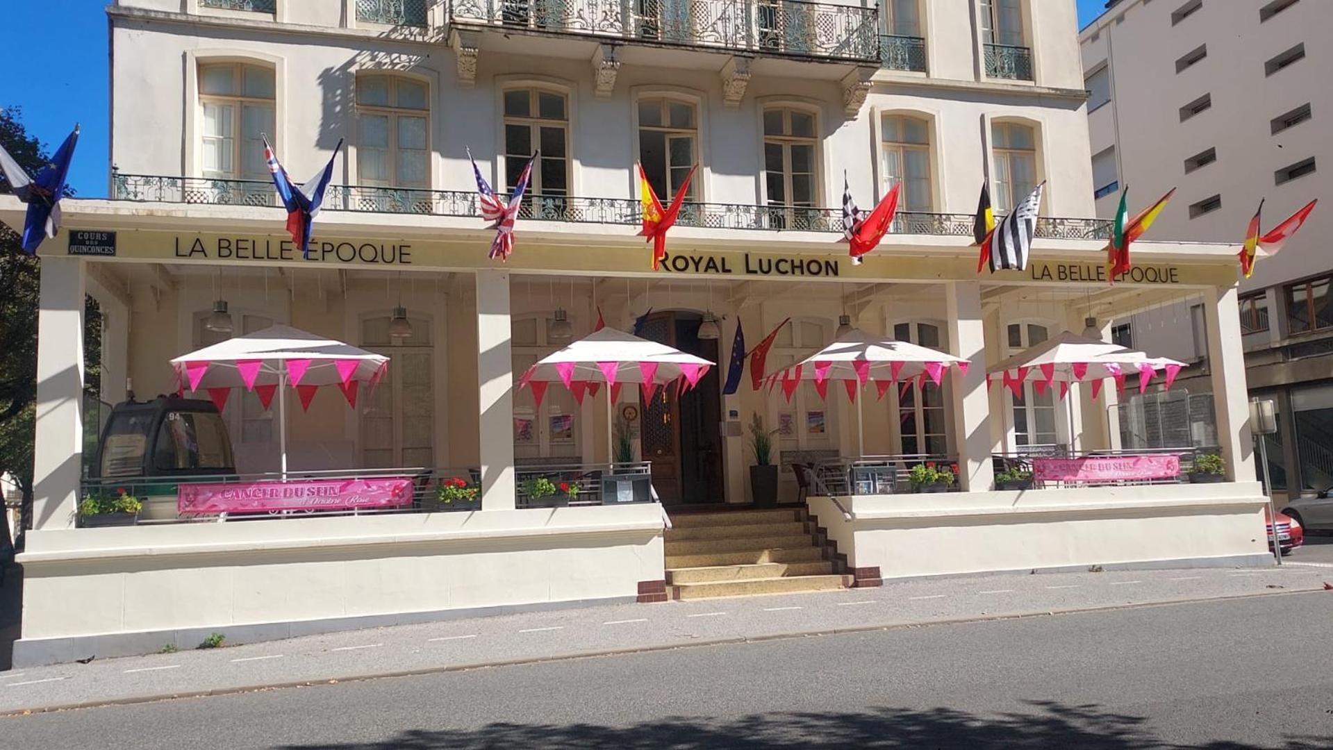Royal Luchon Aparthotel Bagneres-de-Luchon ภายนอก รูปภาพ