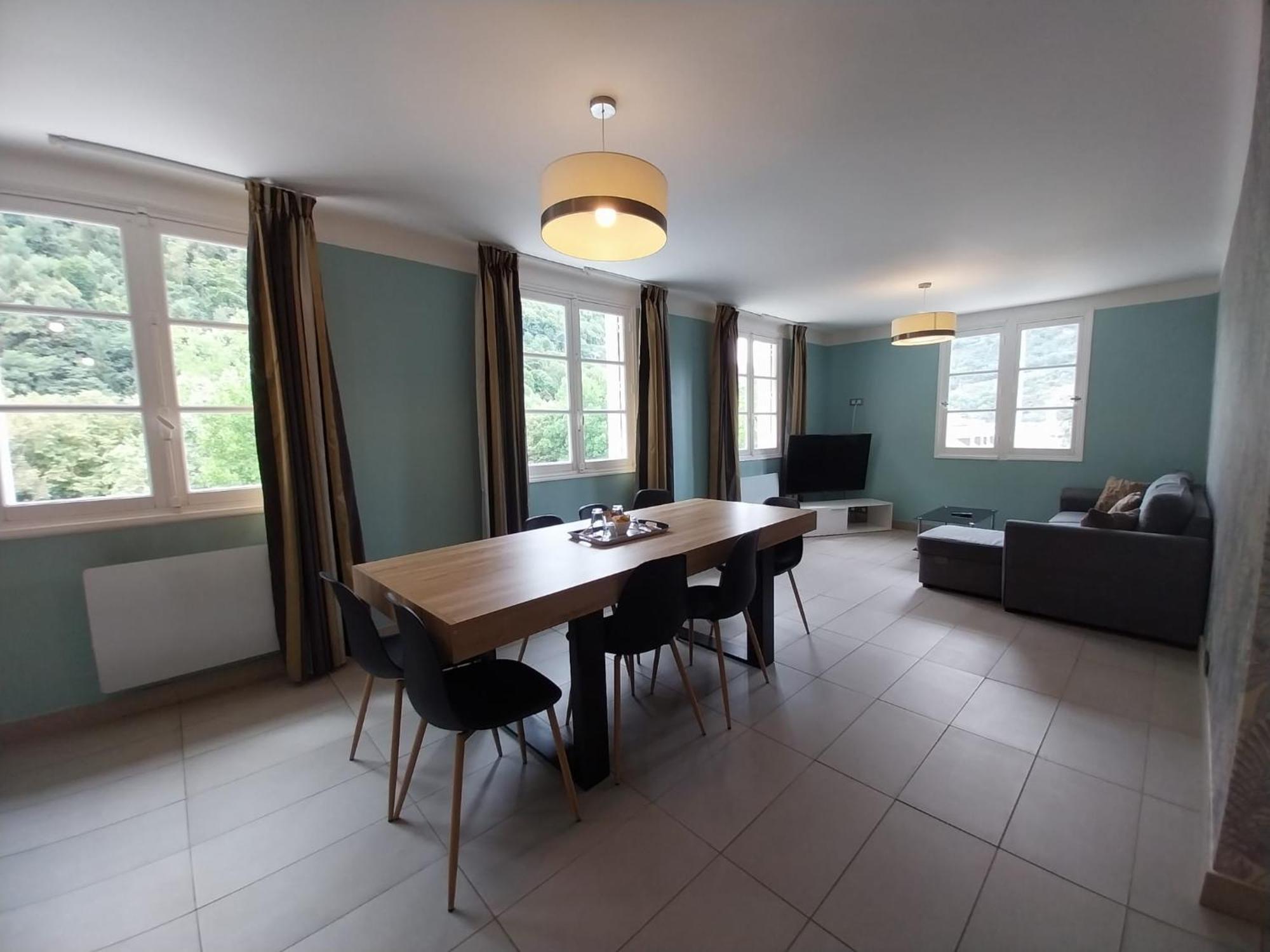Royal Luchon Aparthotel Bagneres-de-Luchon ภายนอก รูปภาพ