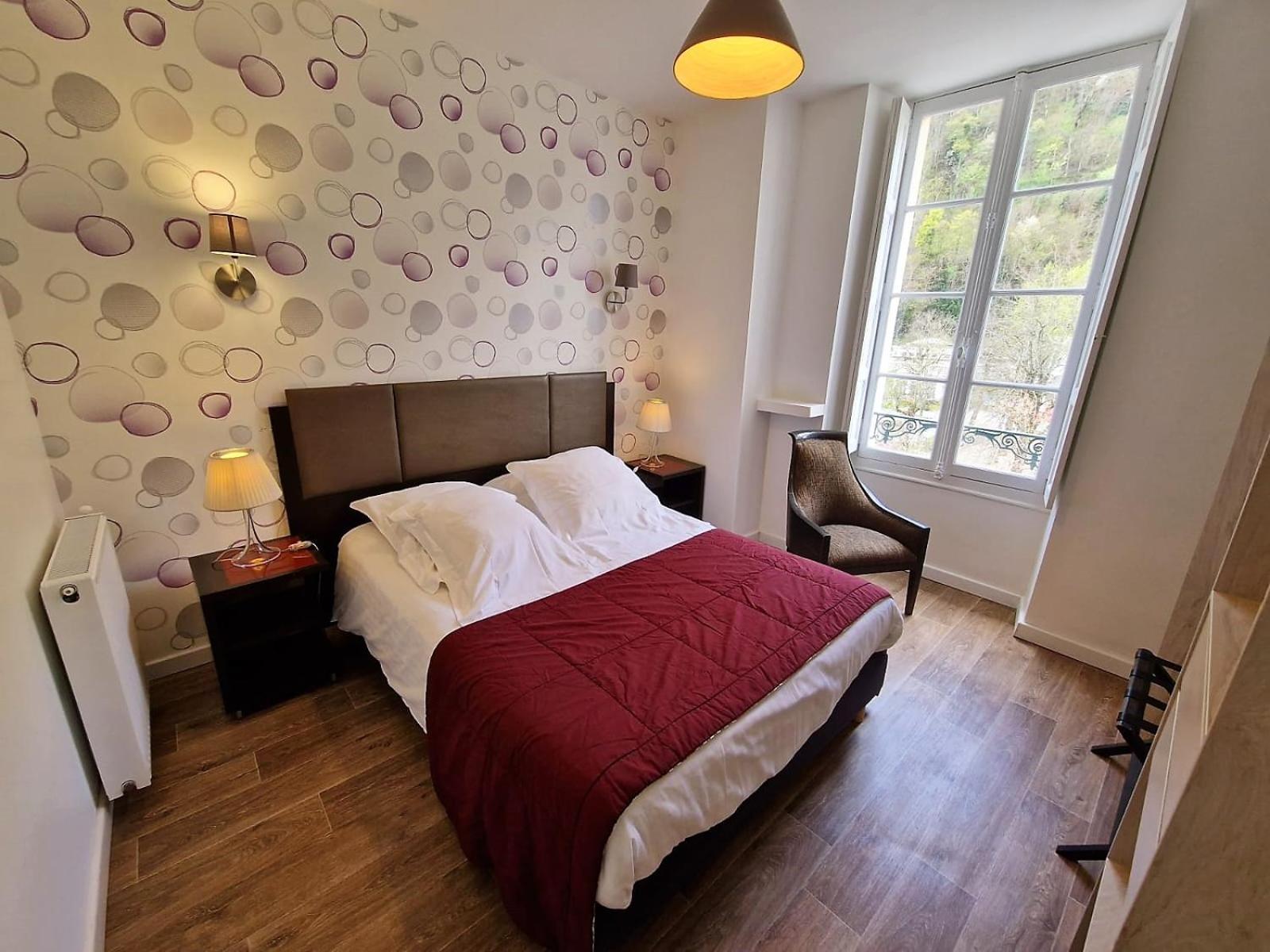 Royal Luchon Aparthotel Bagneres-de-Luchon ภายนอก รูปภาพ