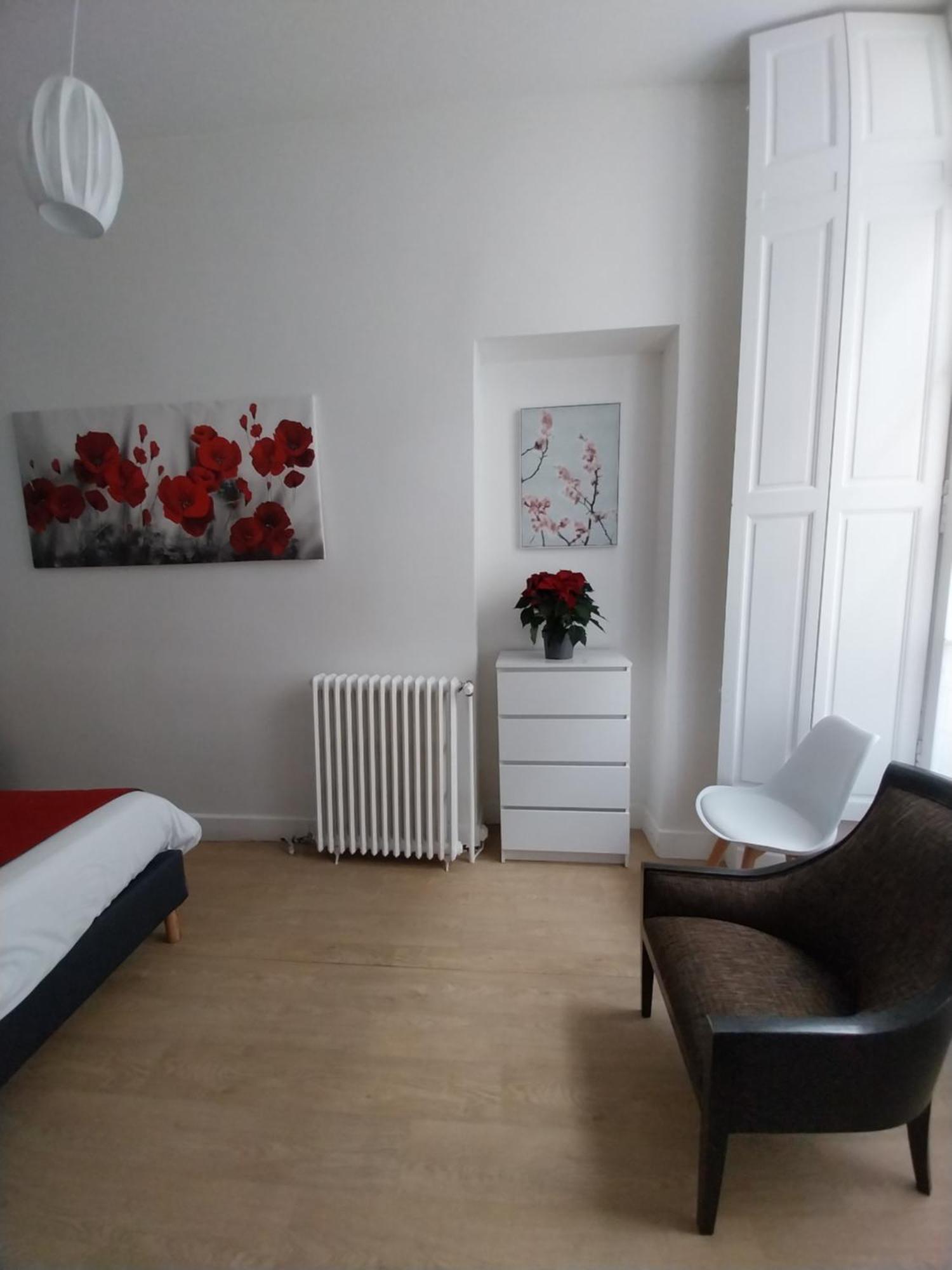 Royal Luchon Aparthotel Bagneres-de-Luchon ภายนอก รูปภาพ