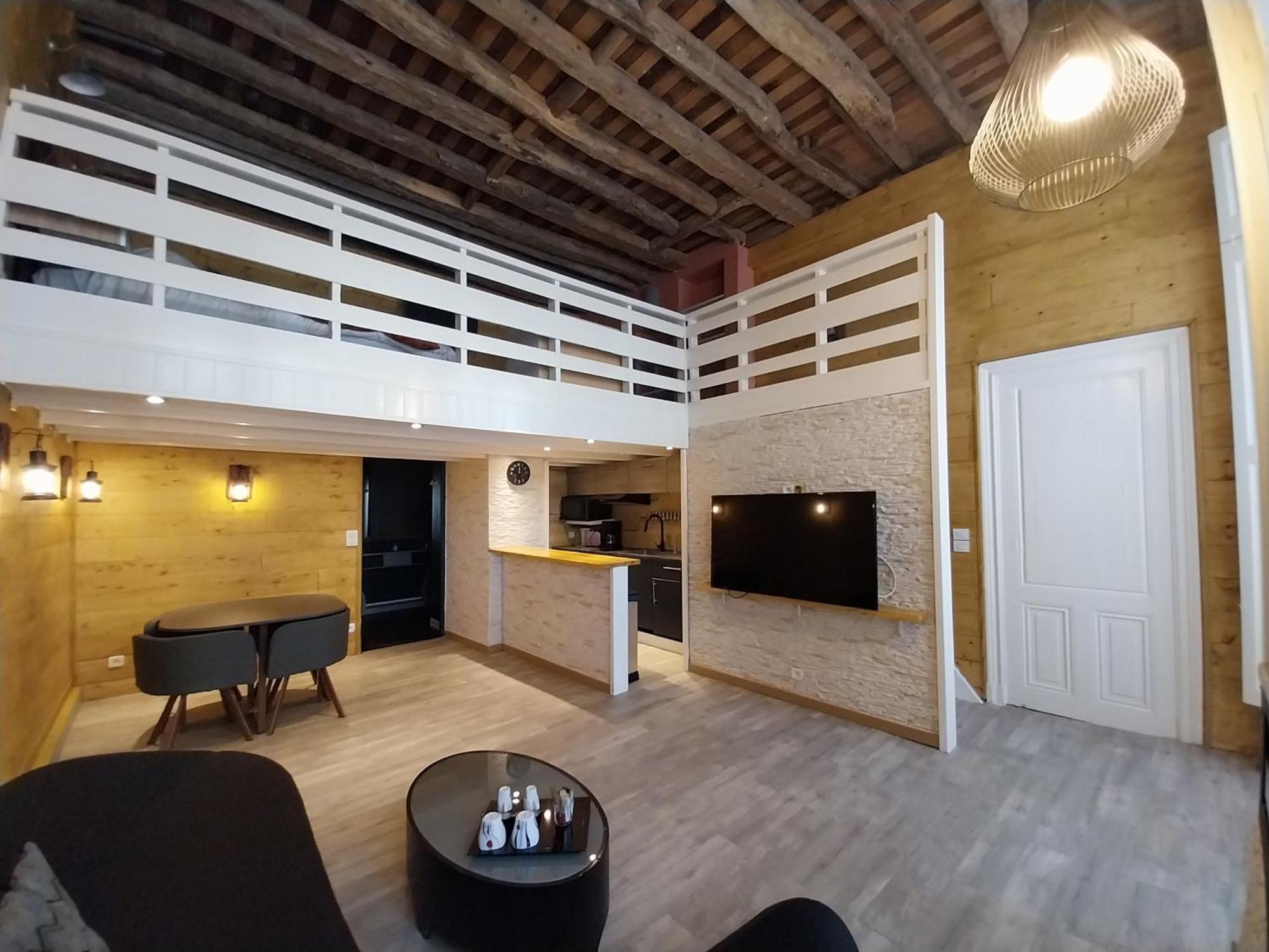 Royal Luchon Aparthotel Bagneres-de-Luchon ภายนอก รูปภาพ
